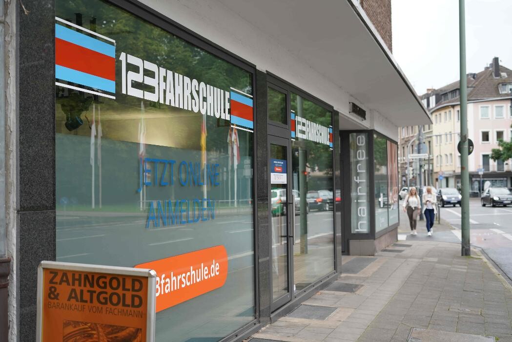 Bilder 123 FAHRSCHULE Neuss