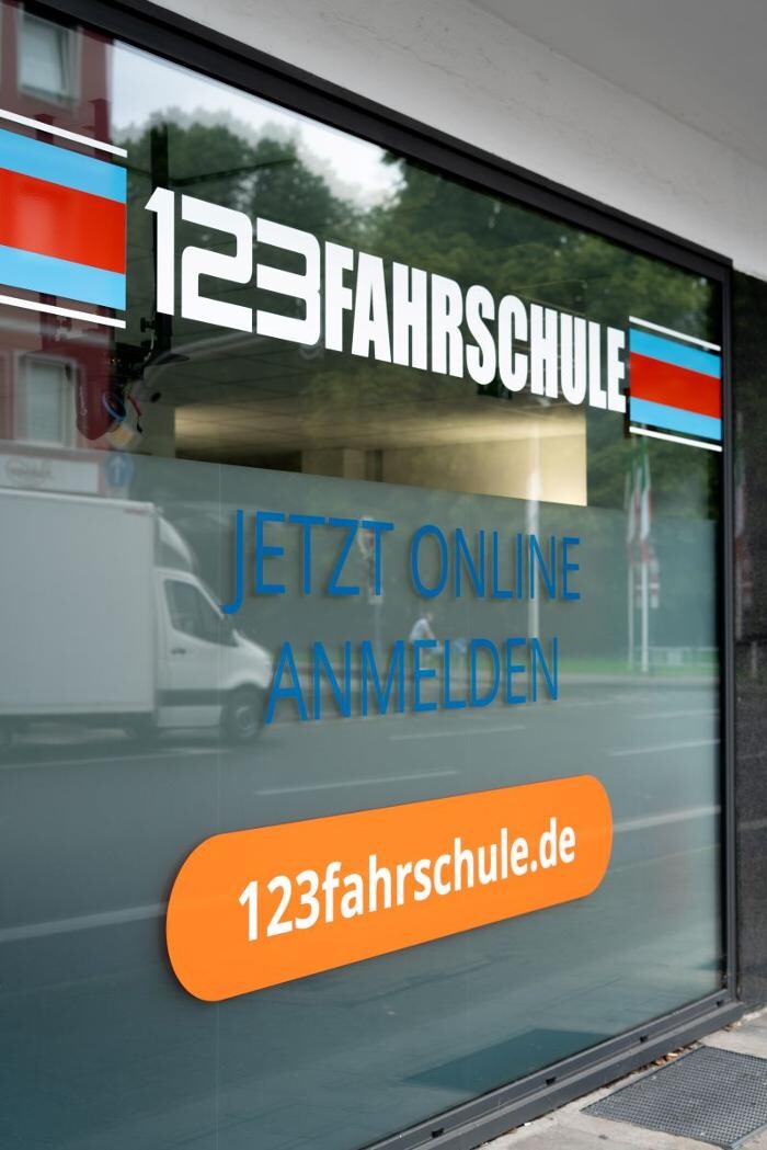 Bilder 123 FAHRSCHULE Neuss