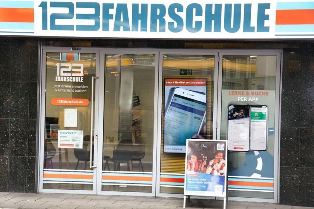 Bilder 123 FAHRSCHULE Siegburg