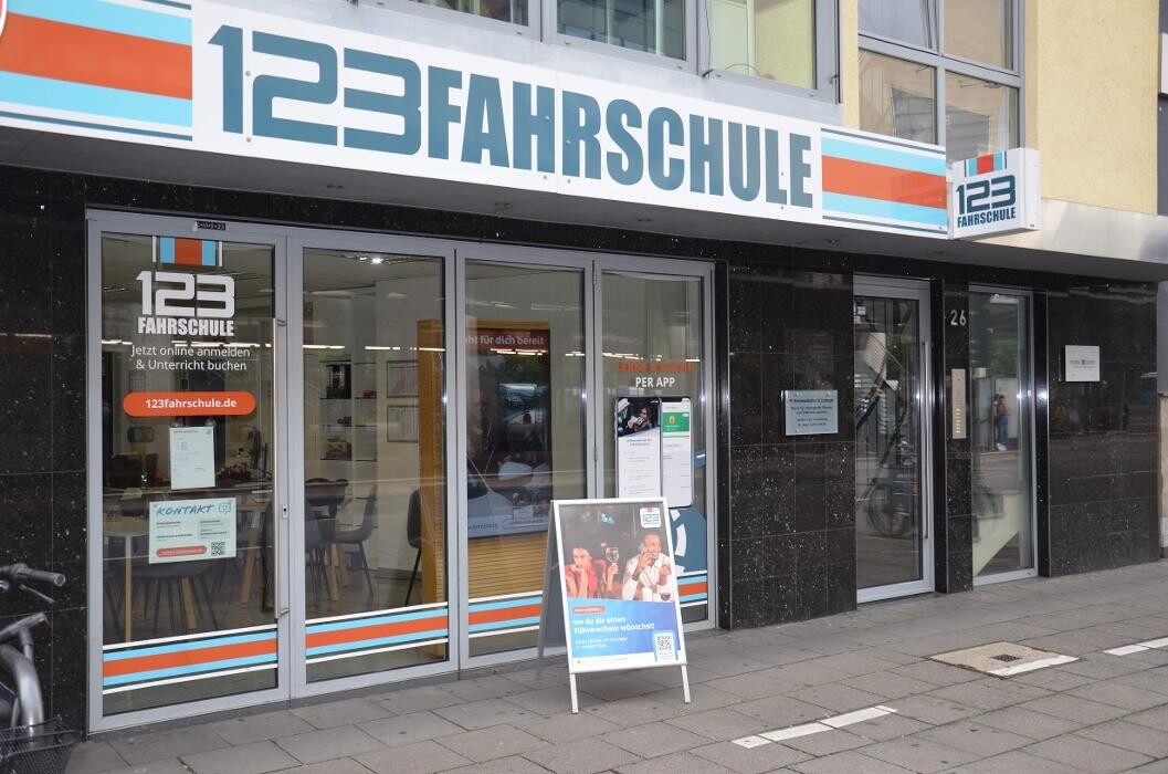 Bilder 123 FAHRSCHULE Siegburg