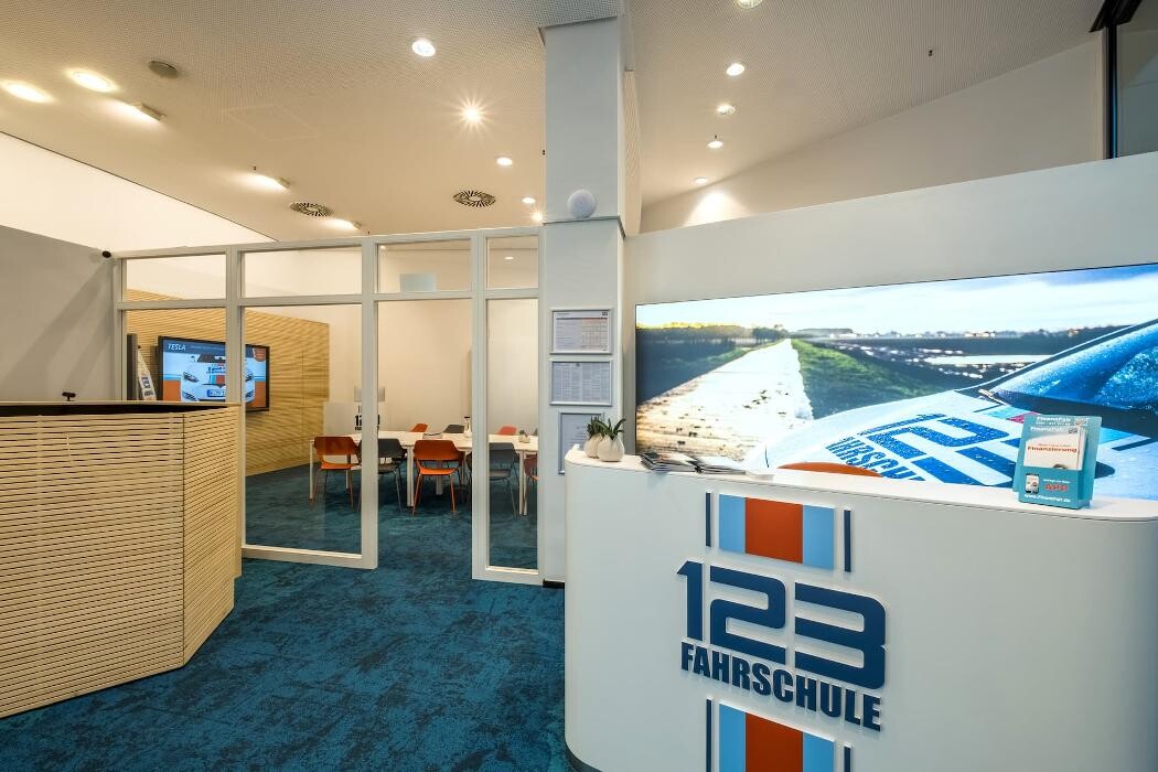 Bilder 123 FAHRSCHULE Dortmund-Zentrum