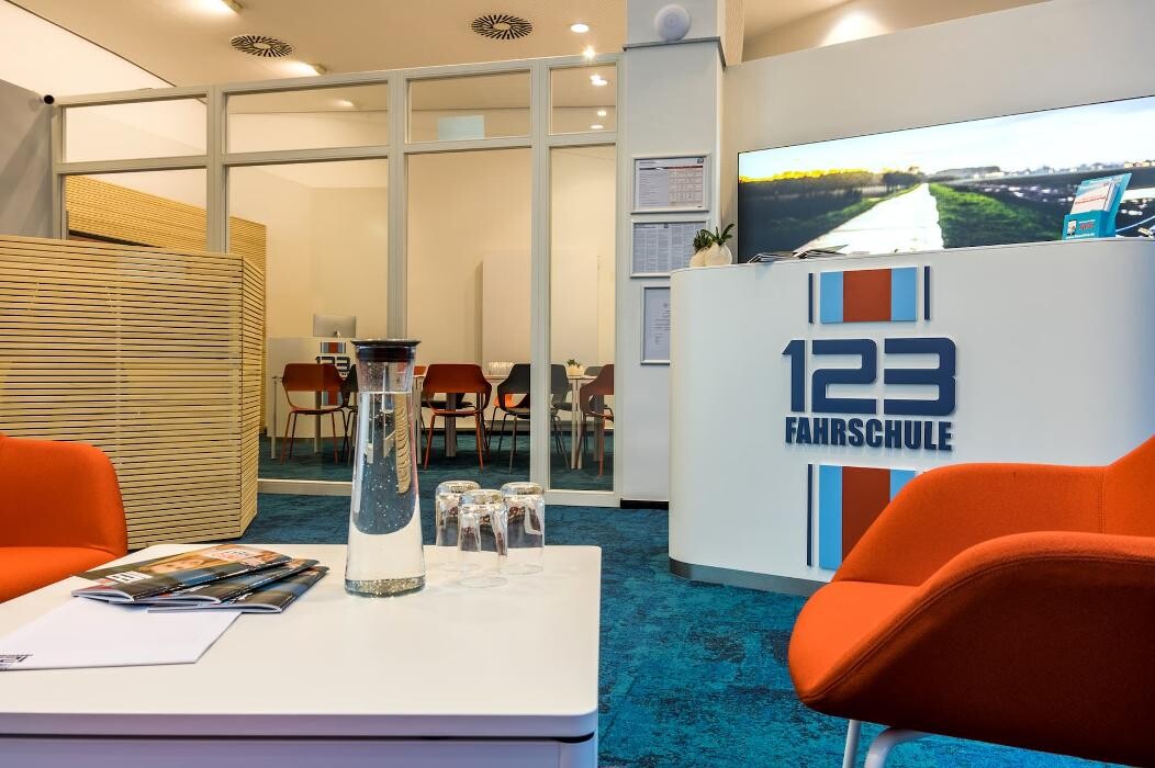 Bilder 123 FAHRSCHULE Dortmund-Zentrum
