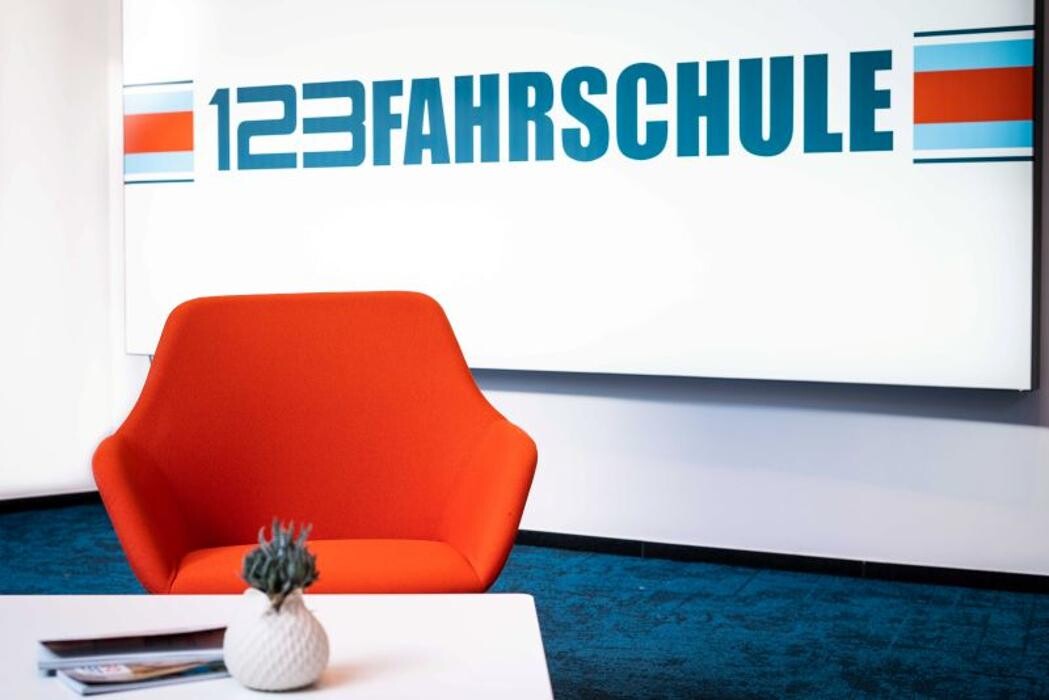 Bilder 123 FAHRSCHULE Dortmund-Zentrum