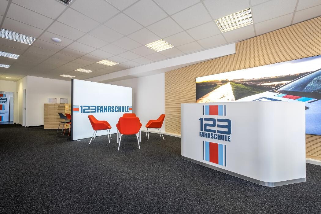 Bilder 123 FAHRSCHULE Duisburg-Zentrum