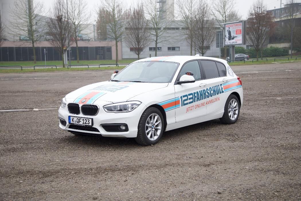 Bilder 123 FAHRSCHULE Duisburg-Zentrum