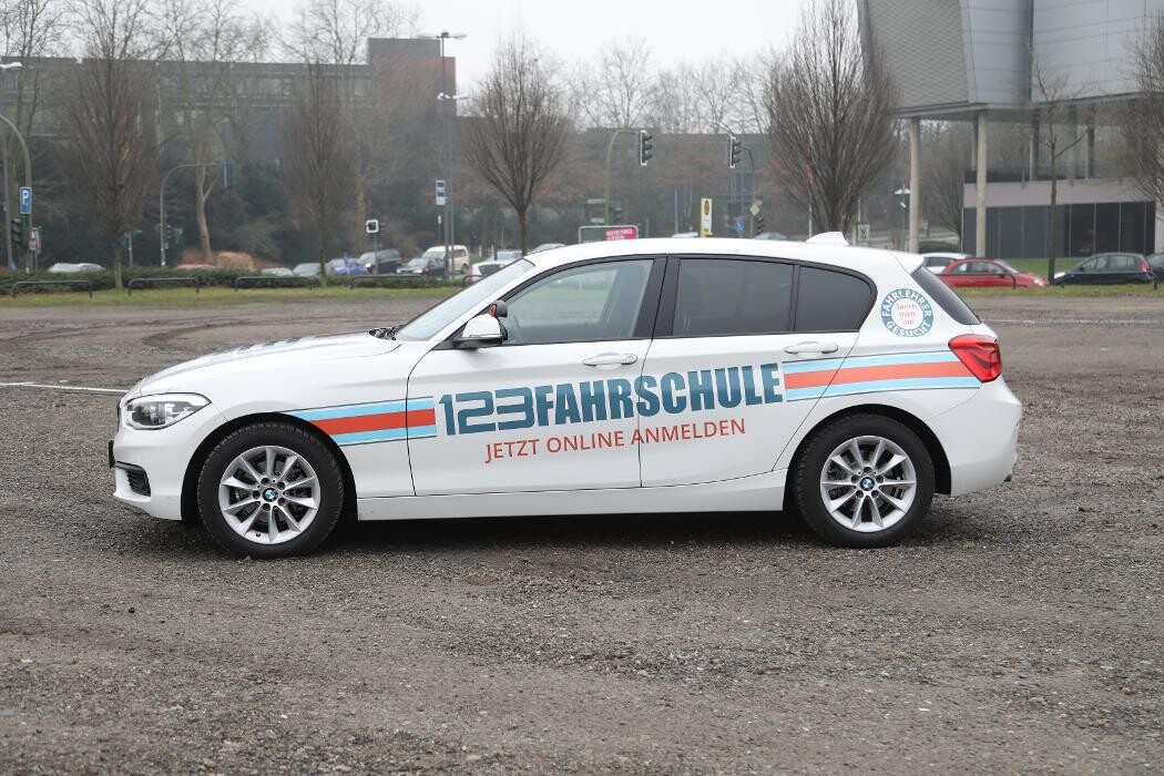 Bilder 123 FAHRSCHULE Duisburg-Zentrum