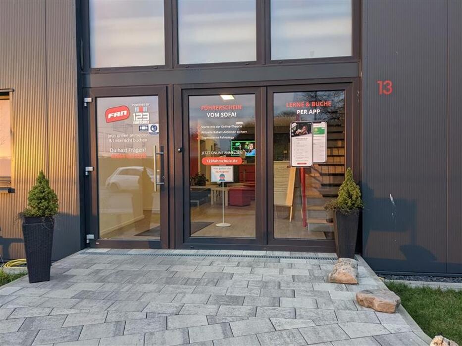 Bilder 123 FAHRSCHULE Dinslaken