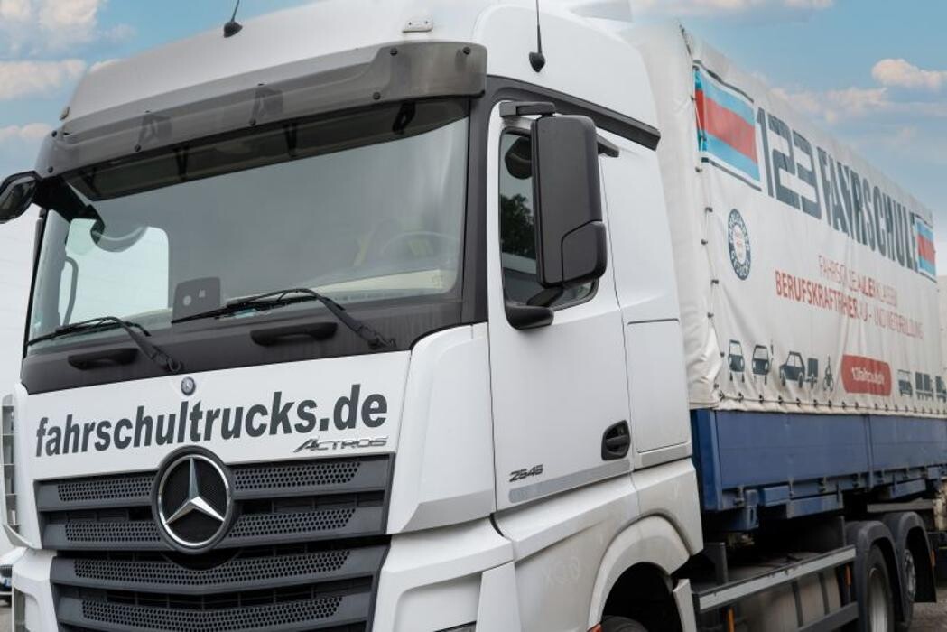 Bilder 123 FAHRSCHULE Dinslaken