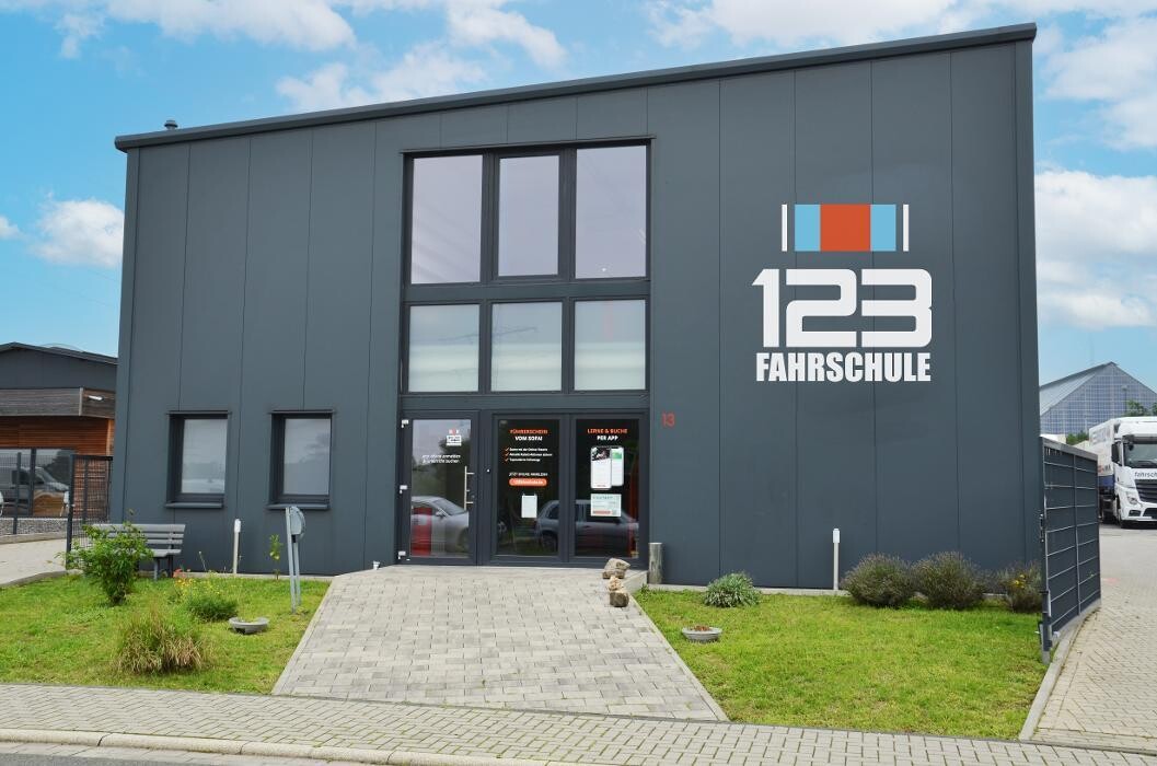 Bilder 123 FAHRSCHULE Dinslaken
