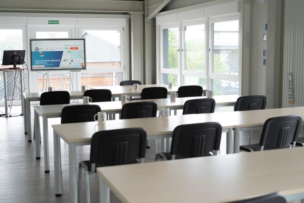 Bilder 123 FAHRSCHULE Dinslaken