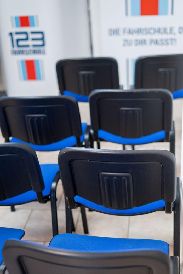 Bilder 123 FAHRSCHULE Hamburg-Berliner Platz