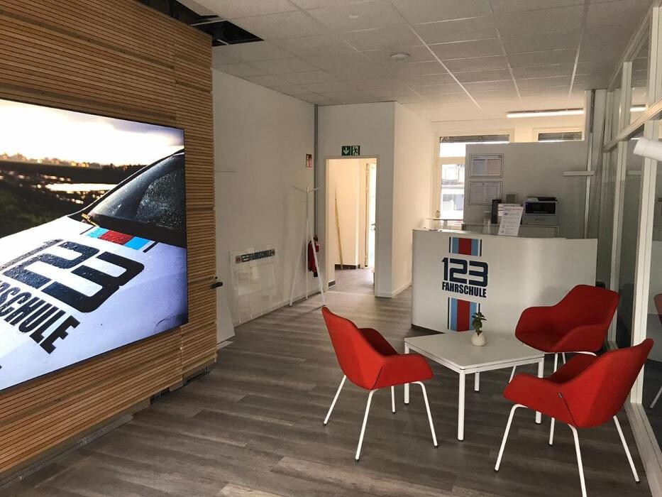 Bilder 123 FAHRSCHULE Bochum-Zentrum