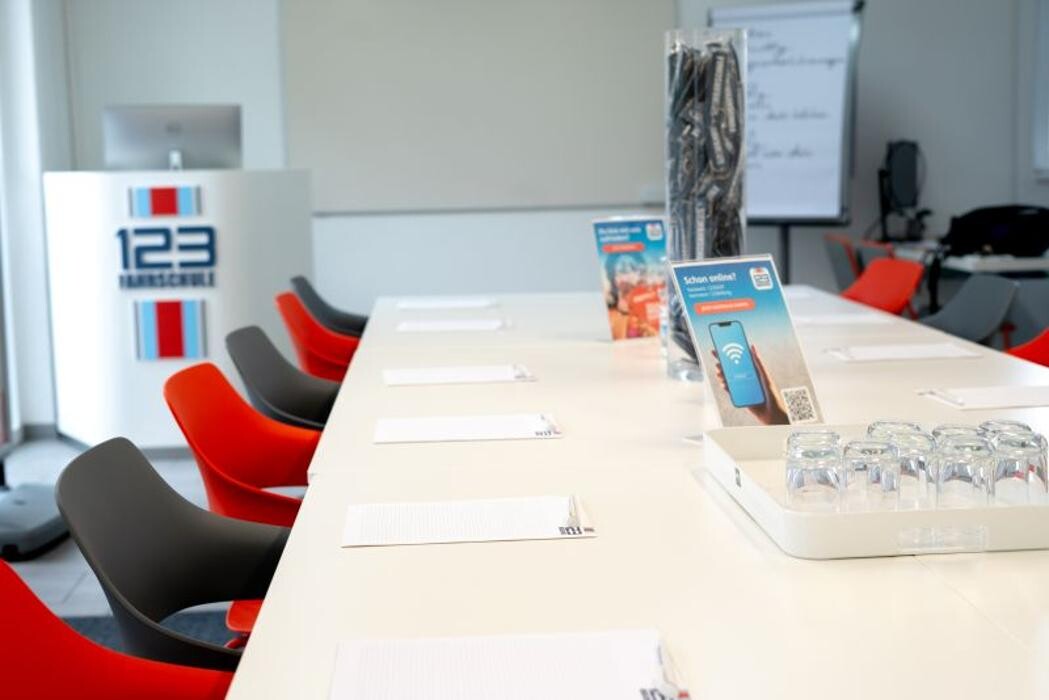 Bilder 123 FAHRSCHULE Duisburg-Süd