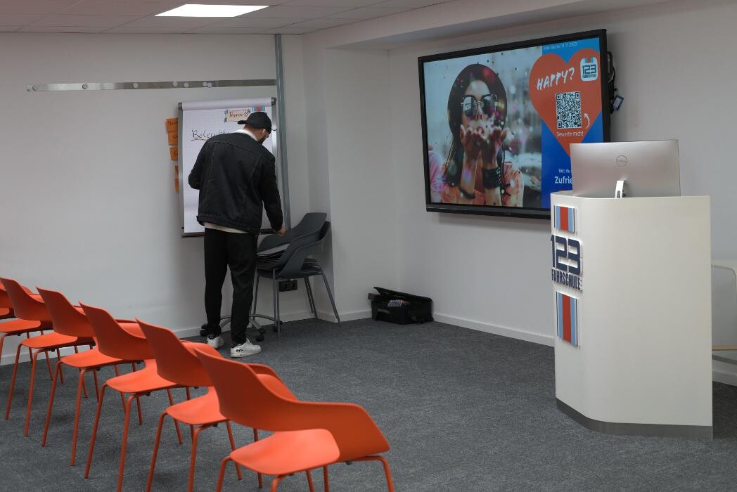 Bilder 123 FAHRSCHULE Köln-Nippes