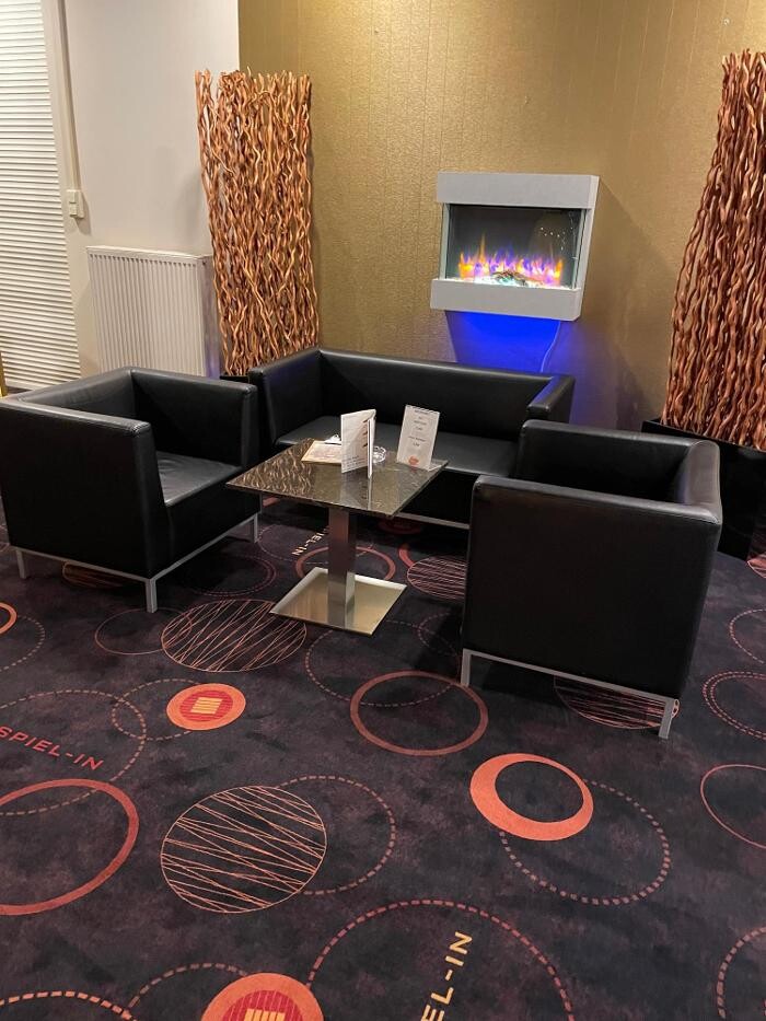 Bilder SPIEL-IN Spielhalle Theeßen