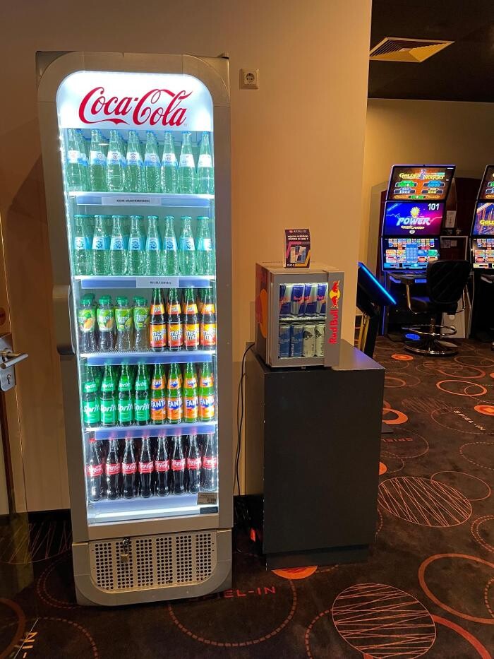 Bilder SPIEL-IN Spielhalle Theeßen