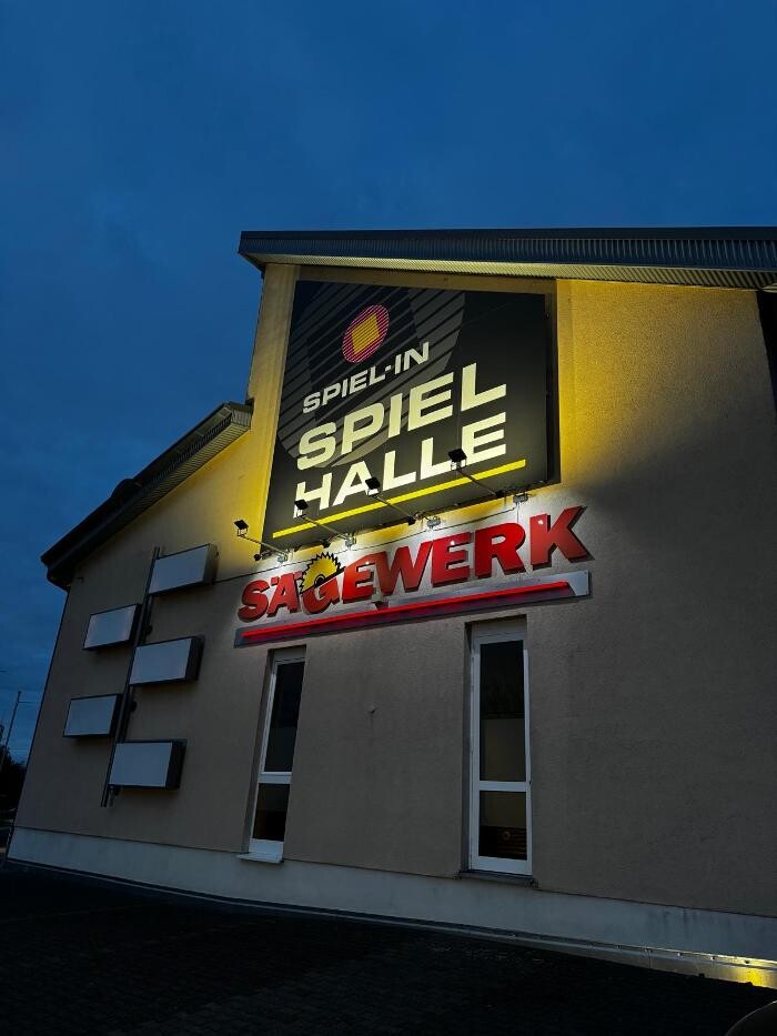 Bilder SPIEL-IN Spielhalle Kirchberg