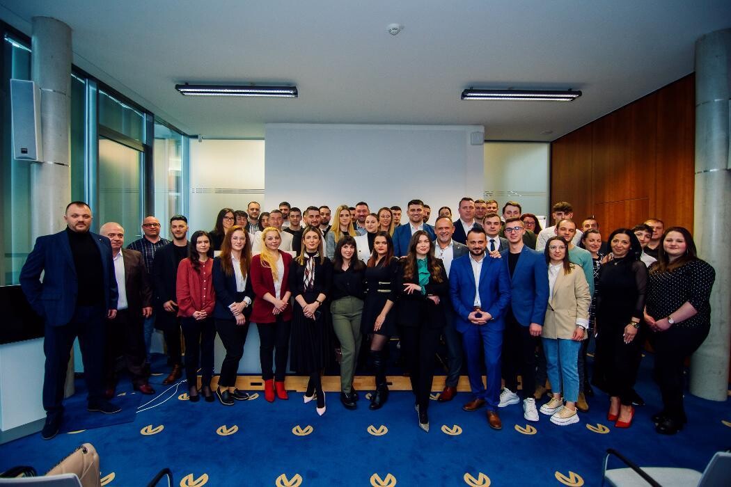 Bilder Mihail Chergan und Team