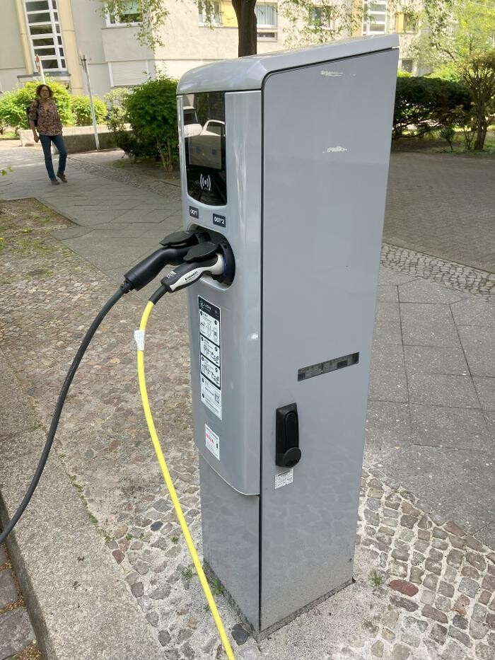Bilder TotalEnergies Charging station