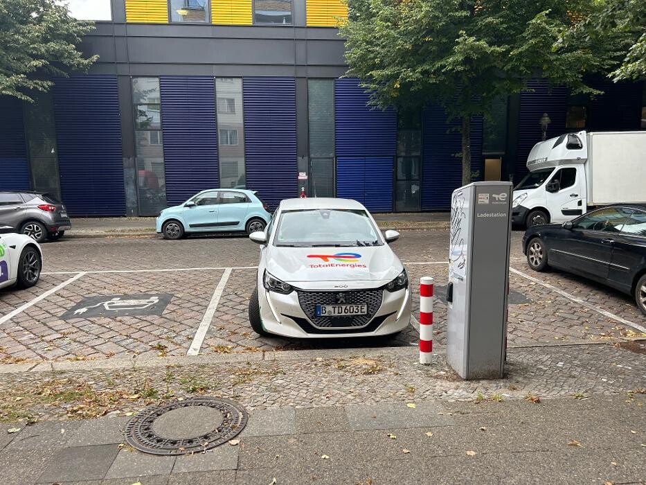 Bilder TotalEnergies Charging station