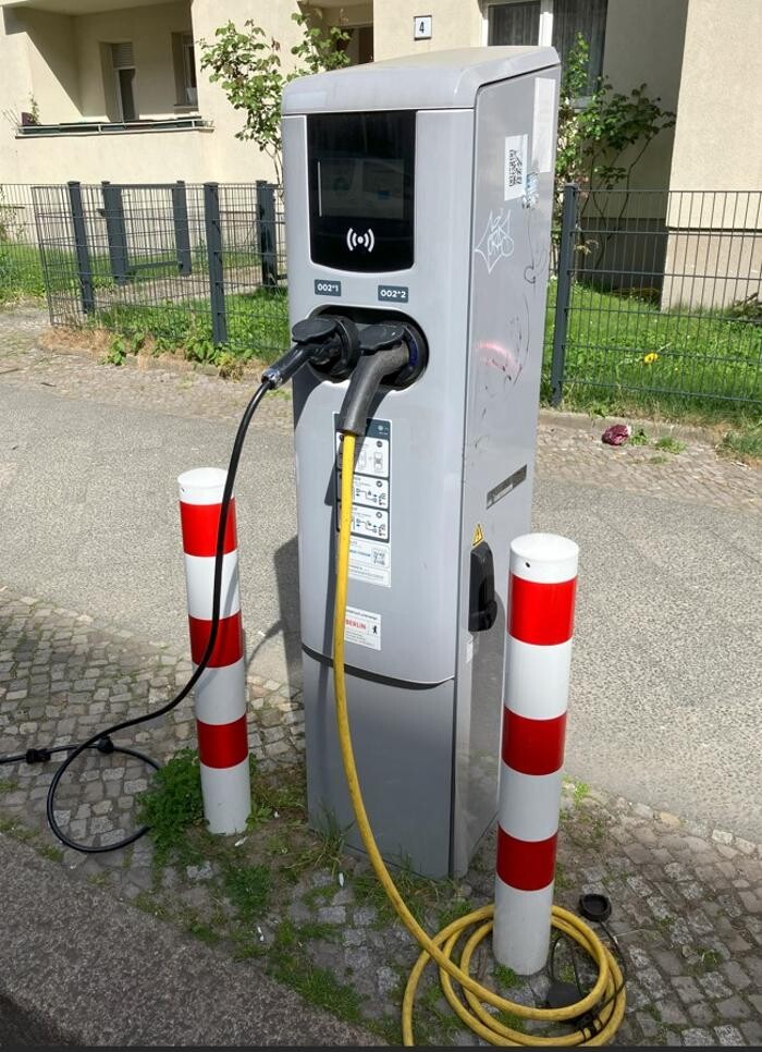 Bilder TotalEnergies Charging station