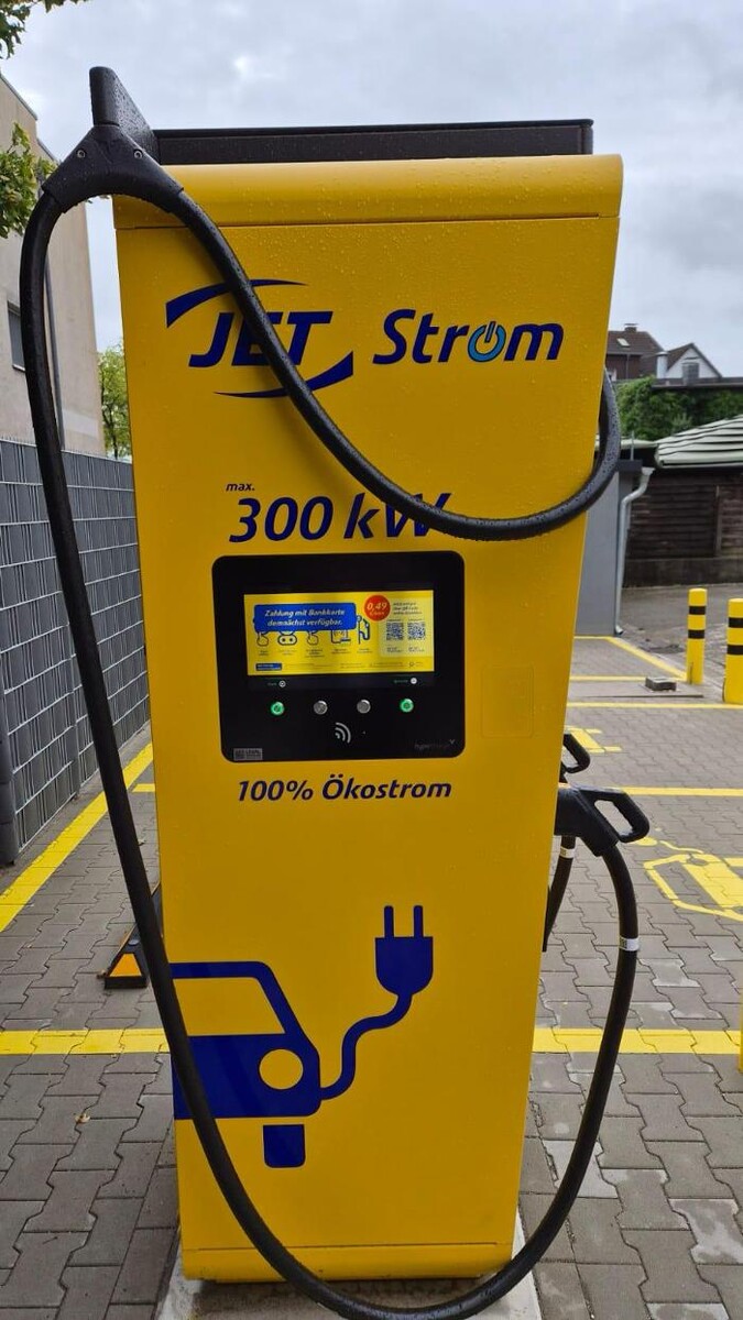 Bilder JET Ladestation