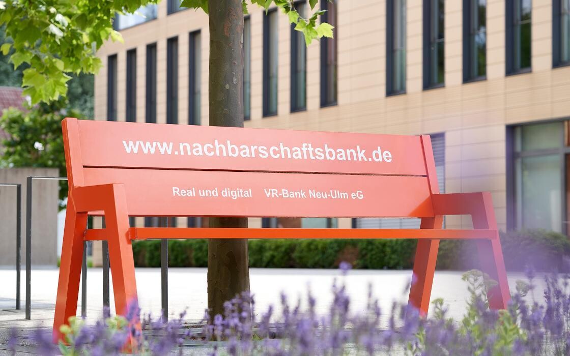 Bilder VR-Bank Neu-Ulm eG, Geldautomat