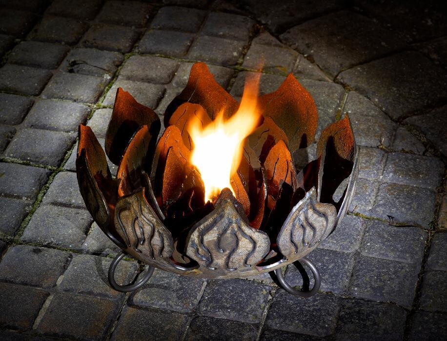 Bilder Stefan Eger Holzskulpturen | Feuertonnen | Kunst in Metall & Holz | Feuerlauf