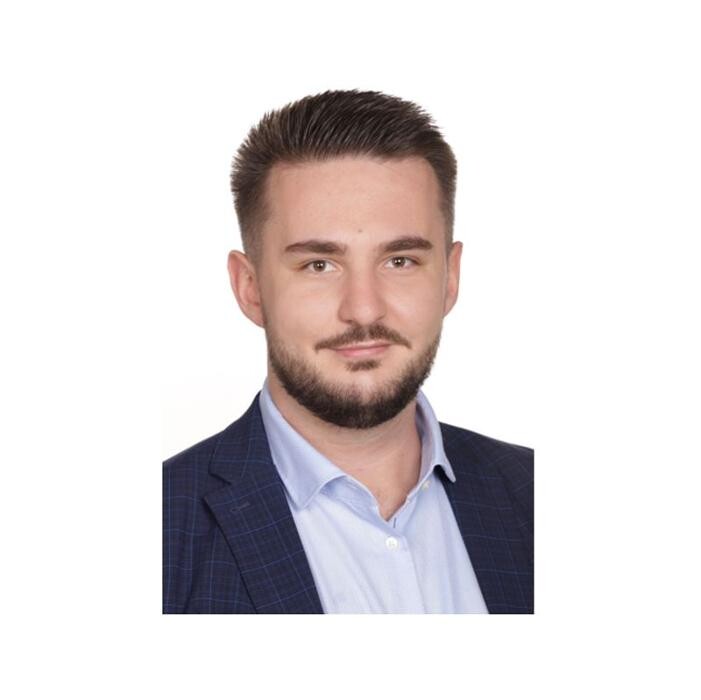 Bilder ERGO Versicherung Nazim Luma