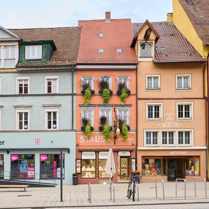 Bilder Stauss, Uhren und Schmuck
