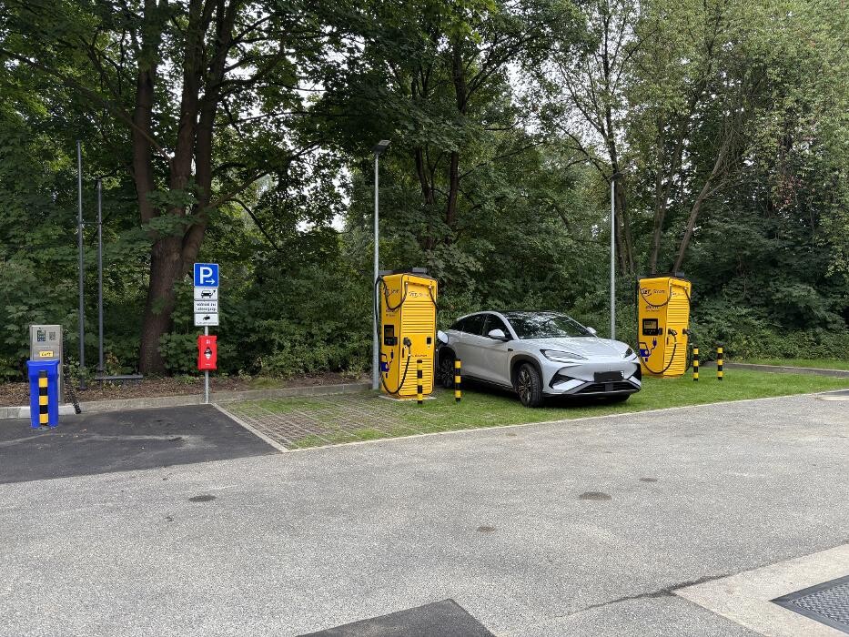 Bilder JET Ladestation
