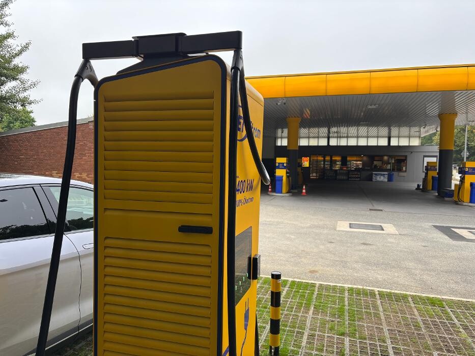 Bilder JET Ladestation