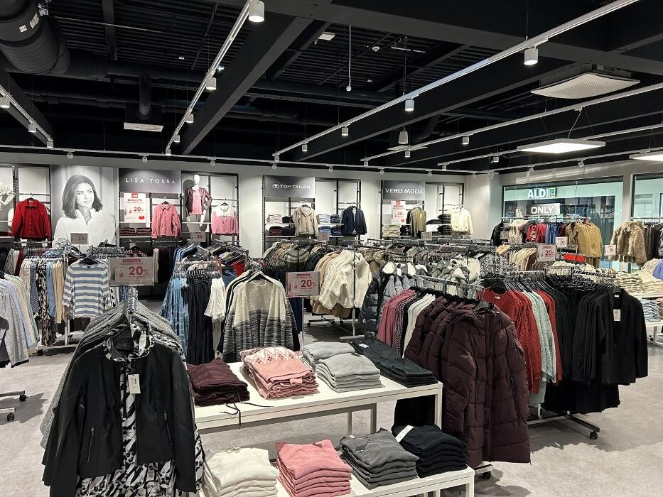 Bilder AWG Mode Center Ottobrunn