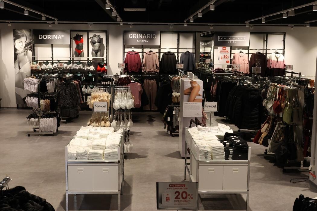 Bilder AWG Mode Center Ottobrunn