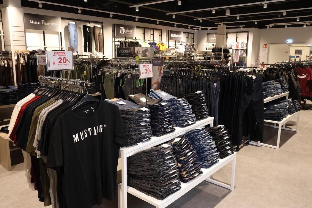 Bilder AWG Mode Center Ottobrunn