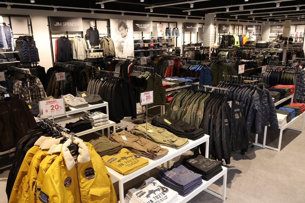 Bilder AWG Mode Center Ottobrunn