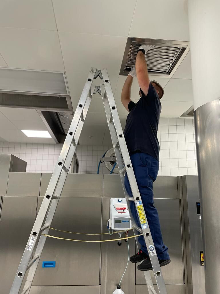 Bilder Sultanic Gebäudereinigung