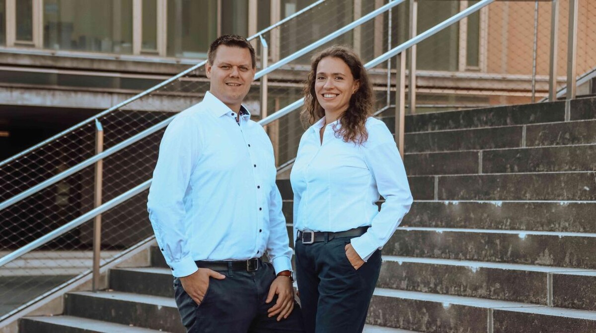 Bilder Handwerker Vermittlung Kreis Recklighausen Dachdecker Elektriker Treppen