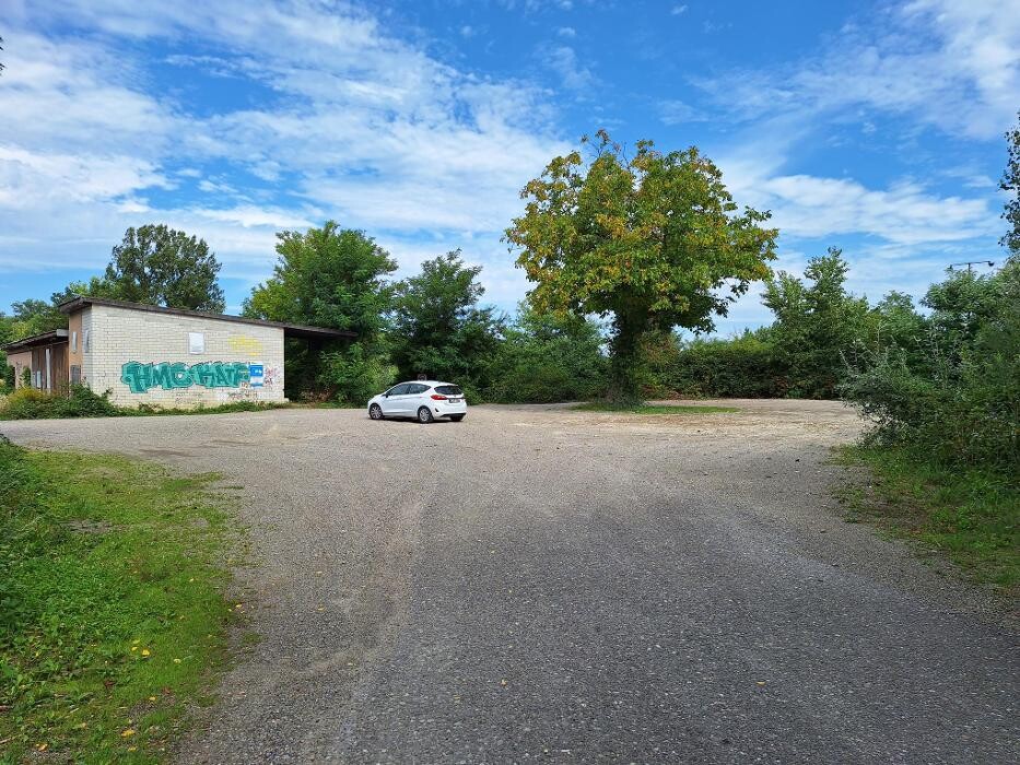 Bilder Parkplatz Obere Geländer 1, 79395 Neuenburg