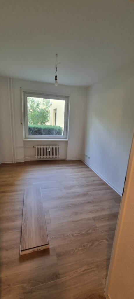 Bilder Dienstleistungen Phil Fabry – Maler- & Bodenarbeiten