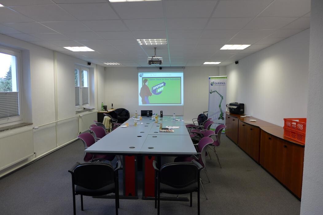 Bilder Dummer GmbH - Arbeitsbühnenvermietung & Schulungen