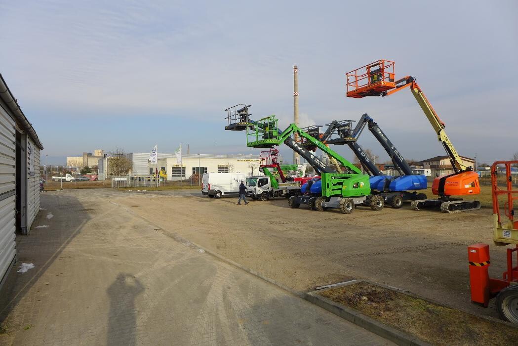 Bilder Dummer GmbH - Arbeitsbühnenvermietung & Schulungen