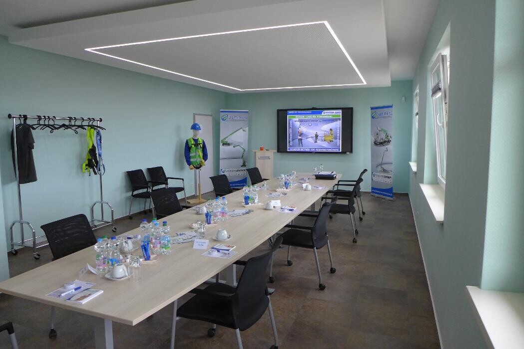 Bilder Dummer GmbH - Arbeitsbühnenvermietung & Schulungen