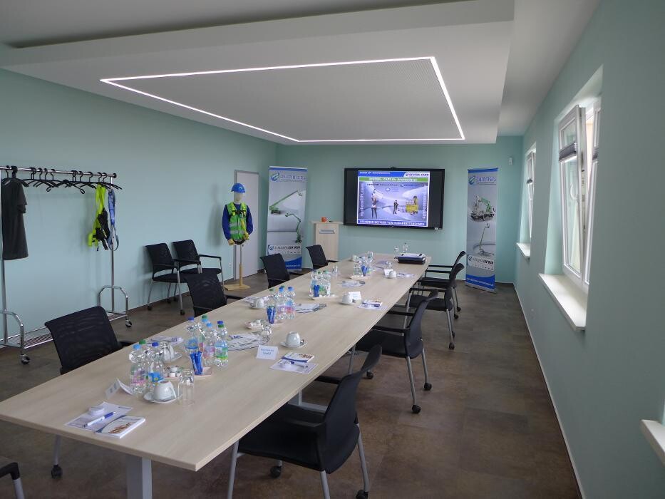 Bilder Dummer GmbH - Arbeitsbühnenvermietung & Schulungen