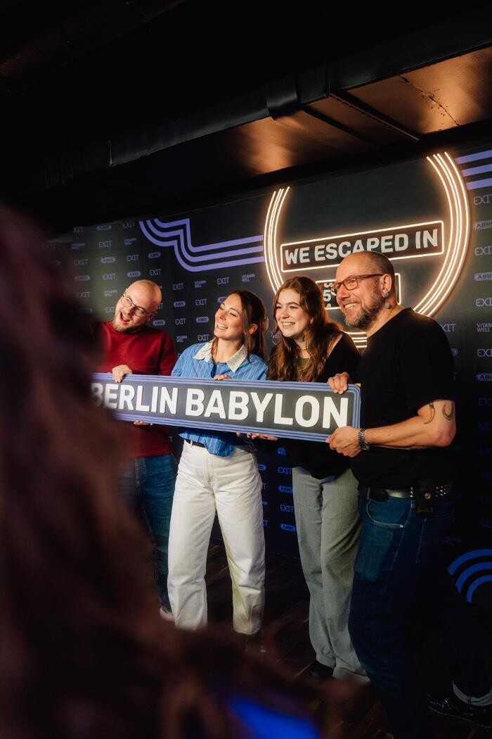 Bilder EXIT Escape Room Games