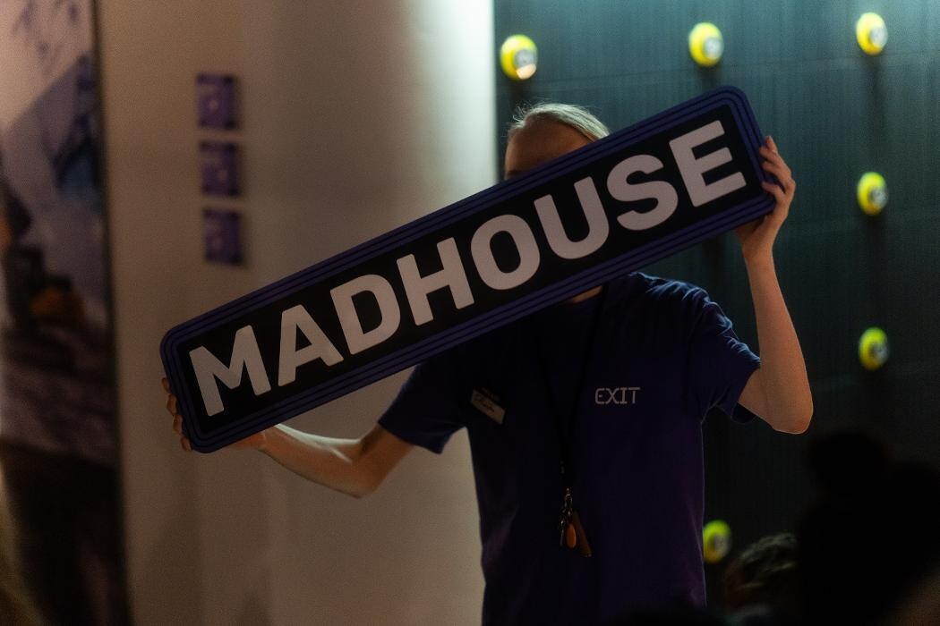 Bilder EXIT Escape Room Games