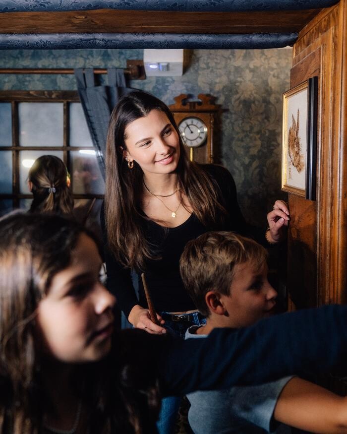 Bilder EXIT Escape Room Games