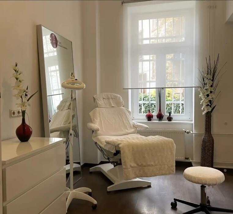 Bilder spa.Five Lifecare Company | Kosmetikstudio Frankfurt