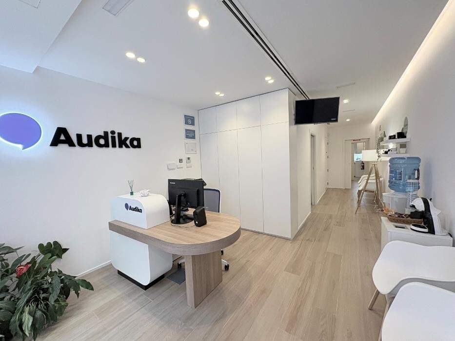 Images Centro Auditivo Audika