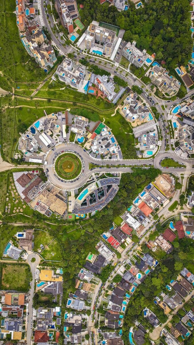 Images PROYECTOS DE ACTUACIONES URBANAS, S.L.